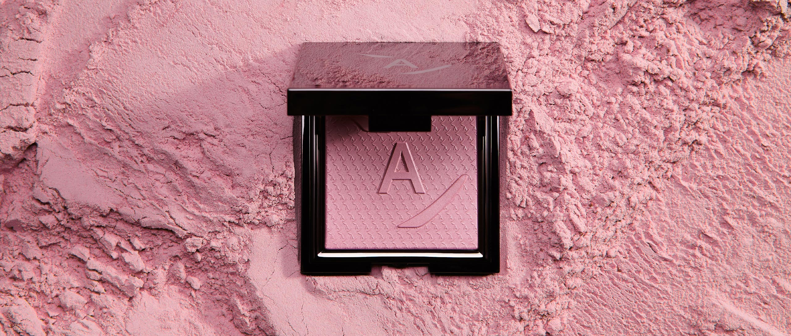 SnowQueen-blush-banner-desktop-Annbeauty