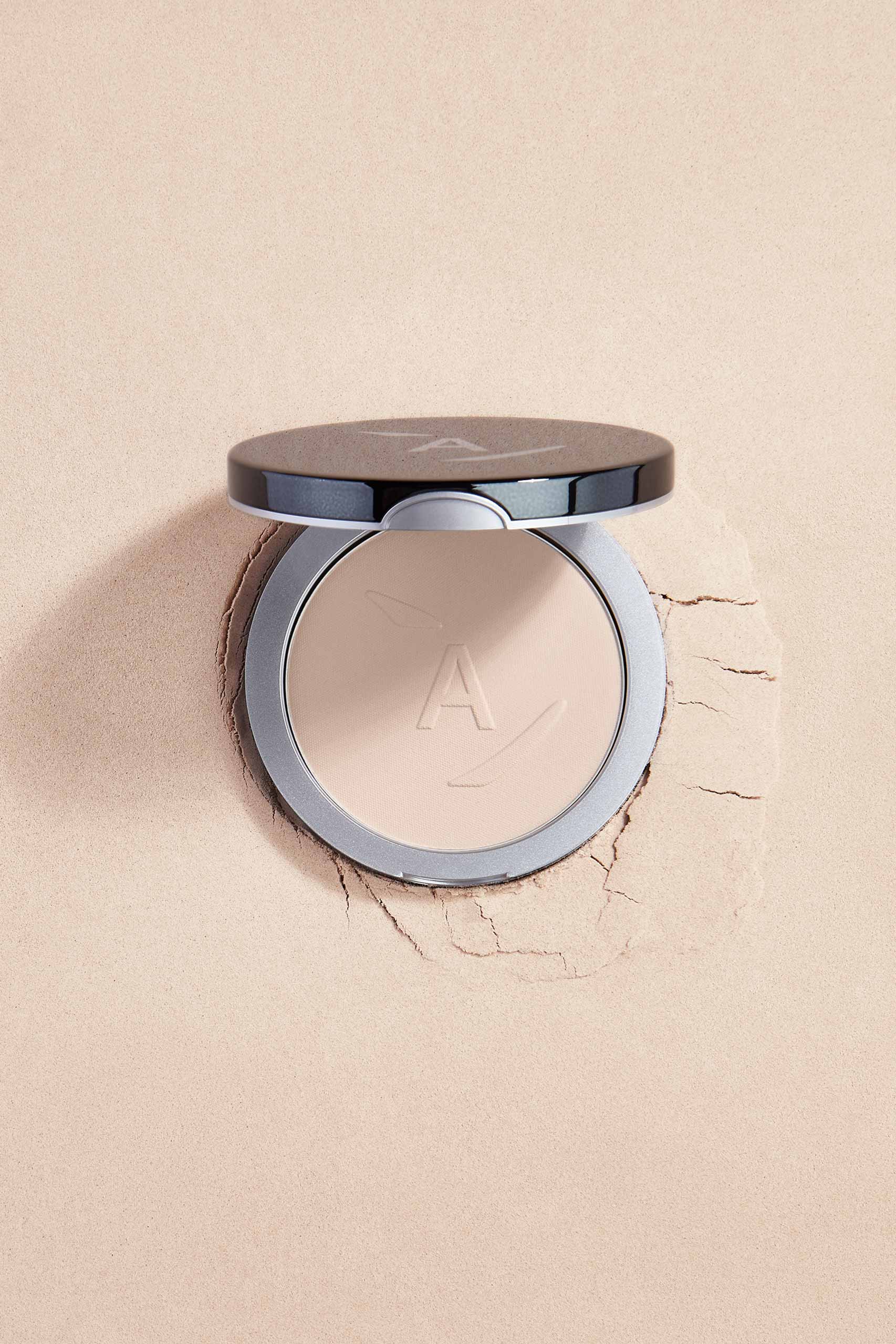 Увлажняющая пудра YOUR FACE PERFECT POWDER FOUNDATION 001 Light — изображение 3