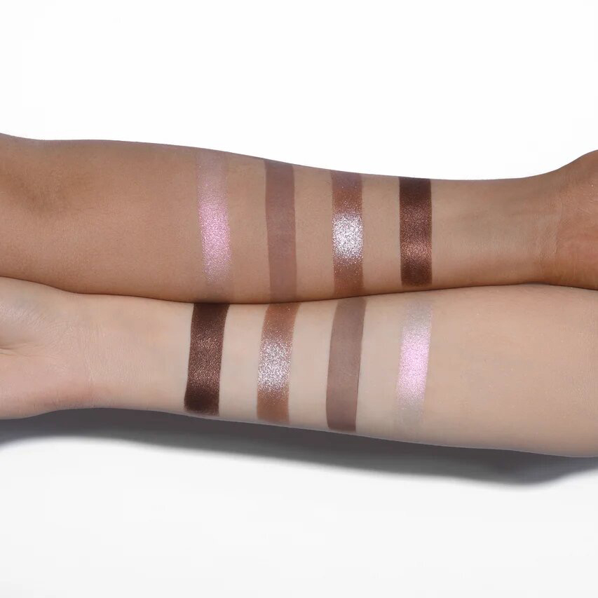 Образец (свотч) теней для глаз Annbeauty FOR HIM на руке